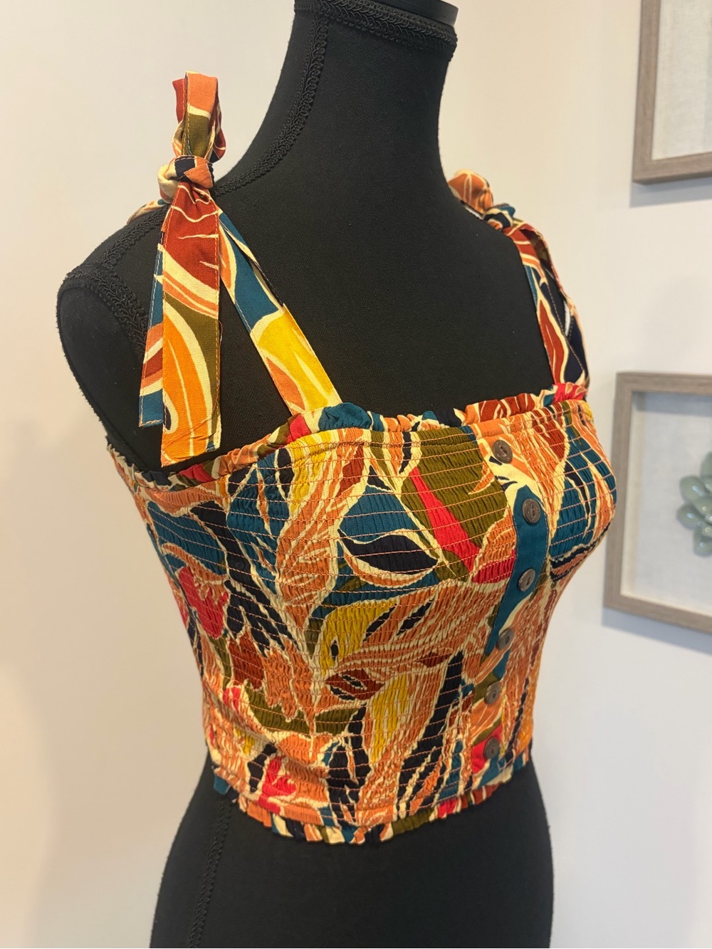 Patrons of Peace Tropical Print Tie-Shoulder Smocked Ruffled Crop Top NWT! - Picture 3 of 10